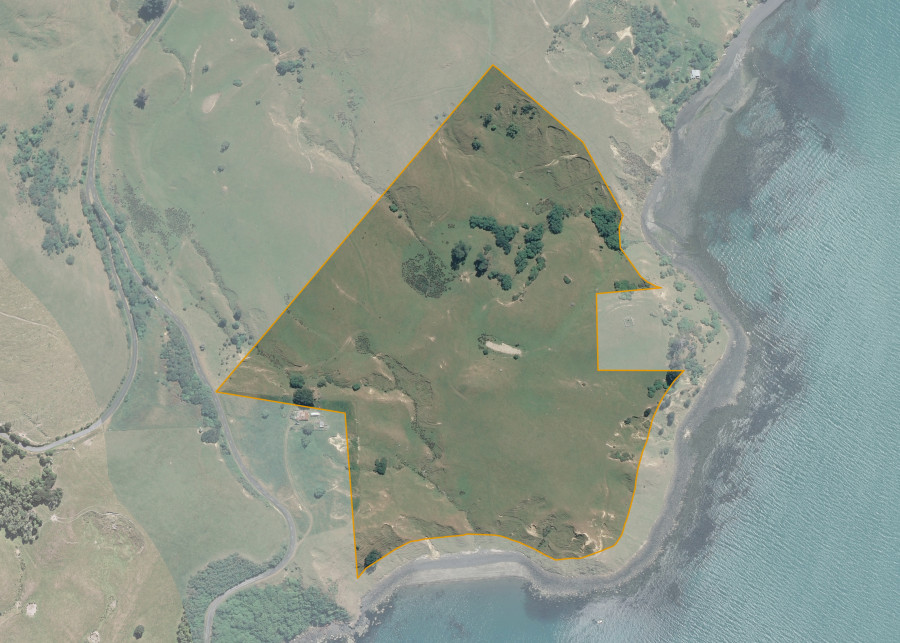 Land lot for Opukutahi 885 S.2A5B2B3B