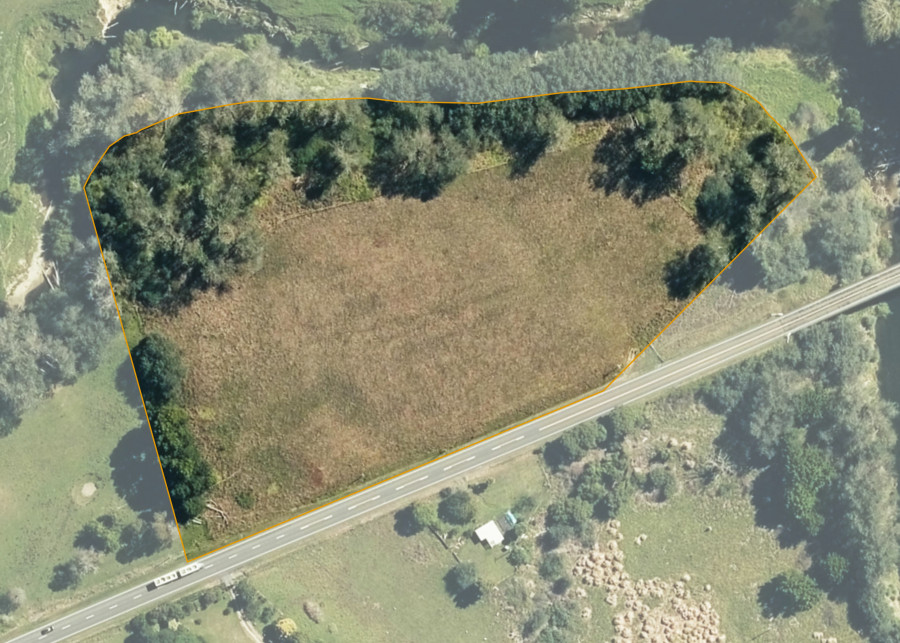 Land lot for Nuhaka 2D2G7