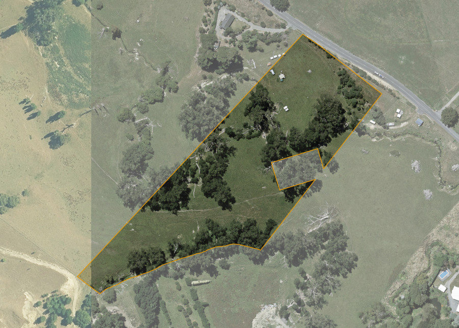 Land lot for Pourerere B No 3