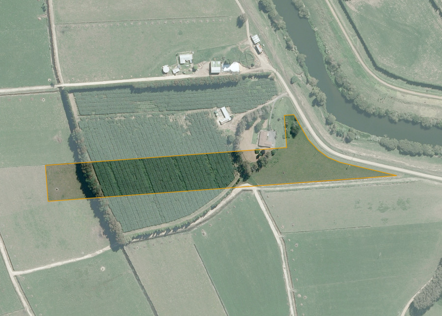 Land lot for Kenana 2B8B