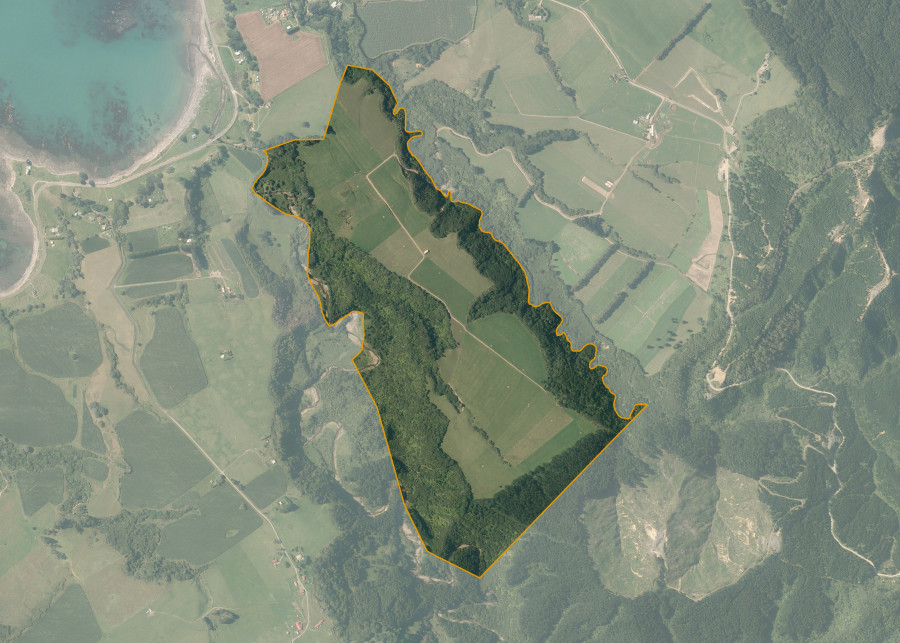 Land lot for Te Poito 9