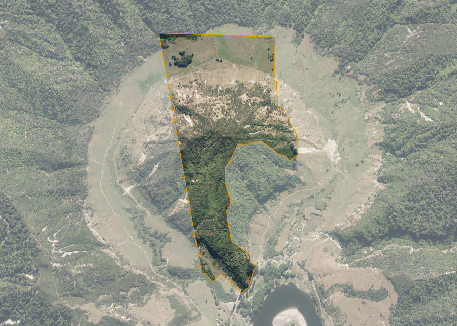 Land lot for Tauakira 2N 1C