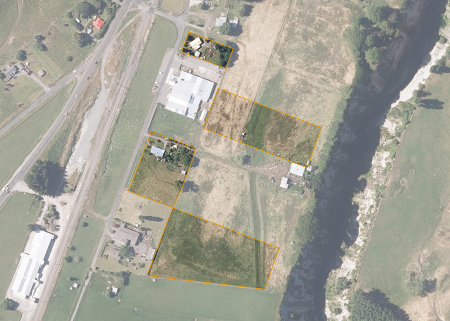 Land lot for Awarua Pt 4C9G Sec's 1, 6-8, 13 & 16