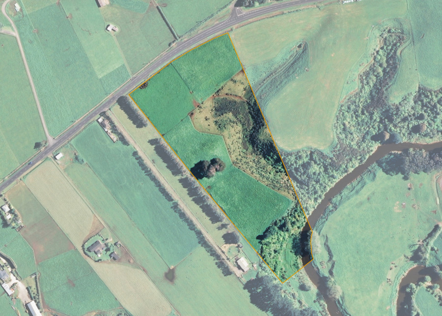 Land lot for Waitara Lot 4B2 Pt Sub 3 Sec 2